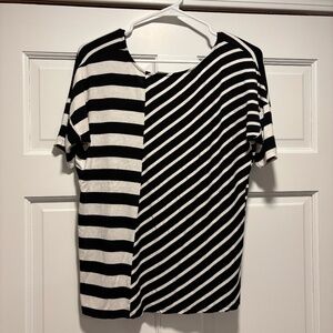 White House Black Market Short Sleeve Shirt